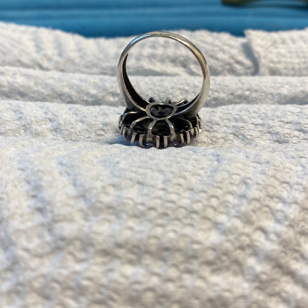 Ring - Picture 6 of 8
